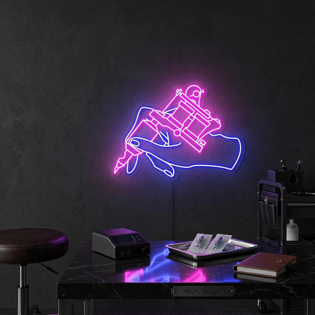 Elli Dövme Makinesi Neon Dekor
